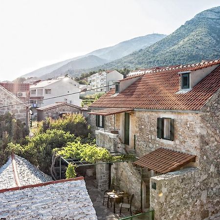 Paradise Stone Apartments Bol Exterior foto